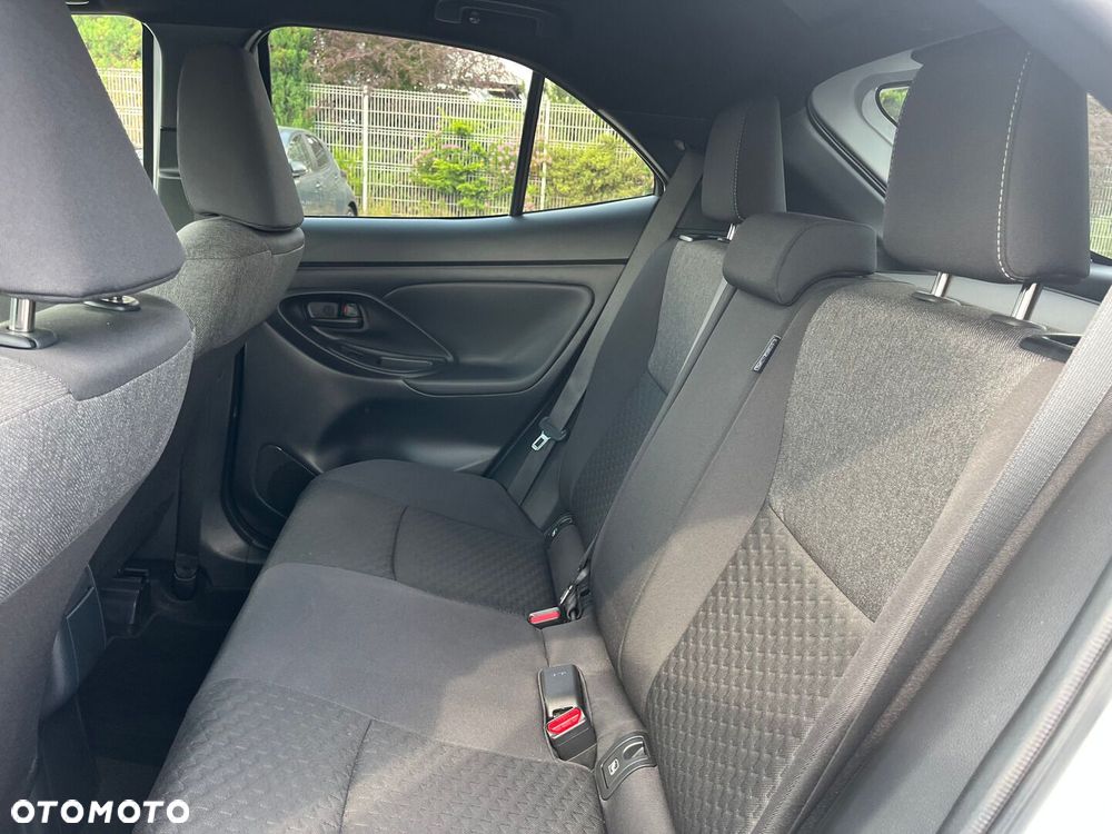 Toyota Yaris Cross Hybrid 1.5 Style - 27
