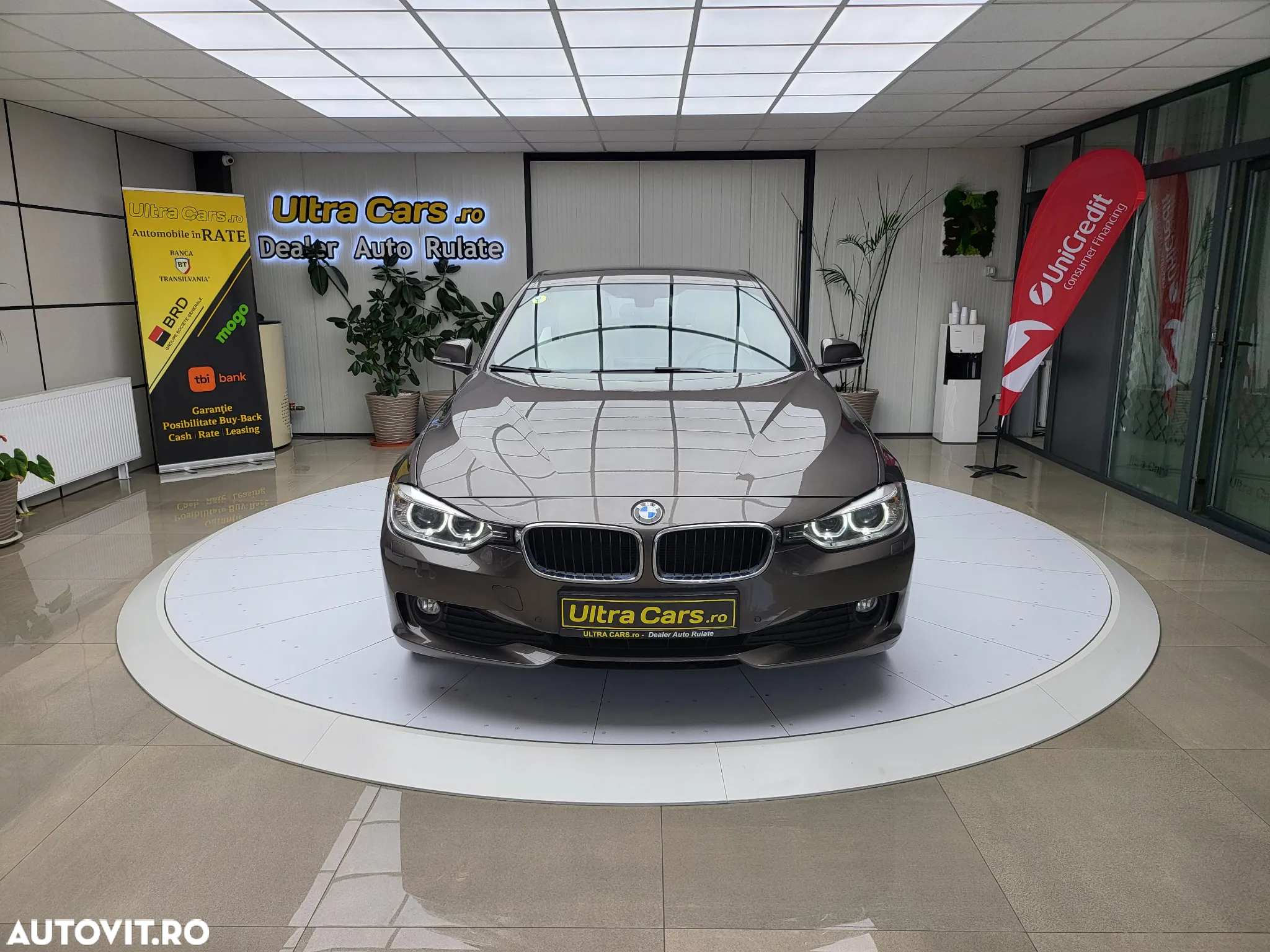 BMW Seria 3 320d Luxury Line - 9