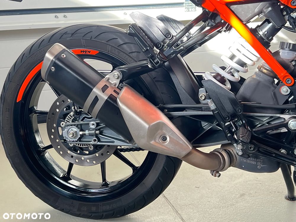 KTM Duke 125 - 26