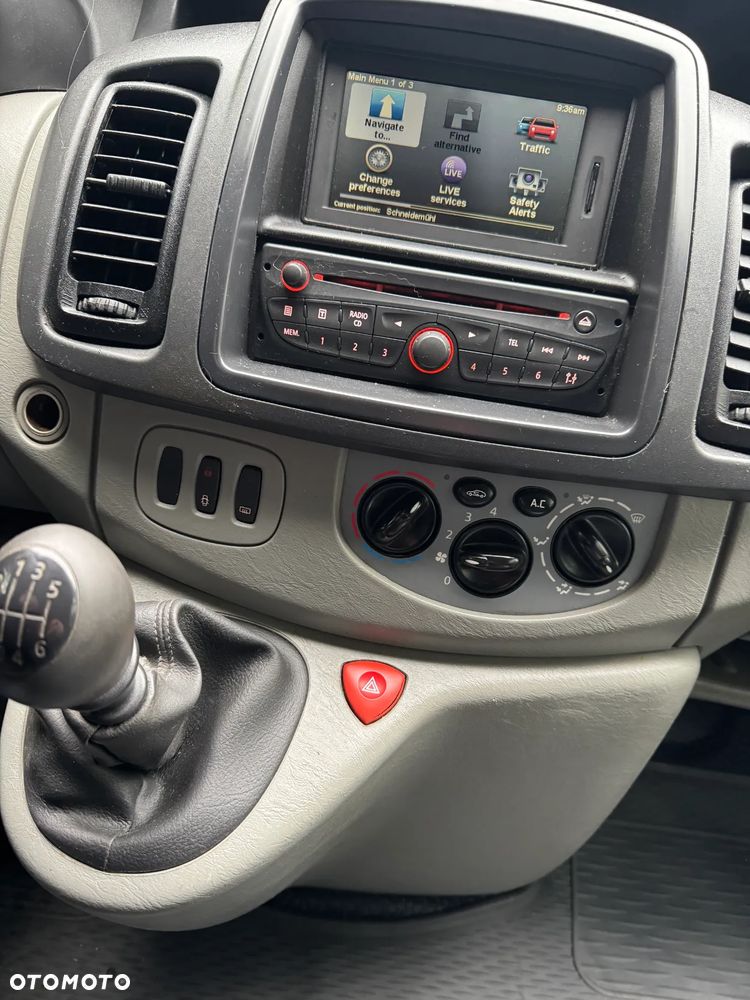 Renault TRAFIC - 7