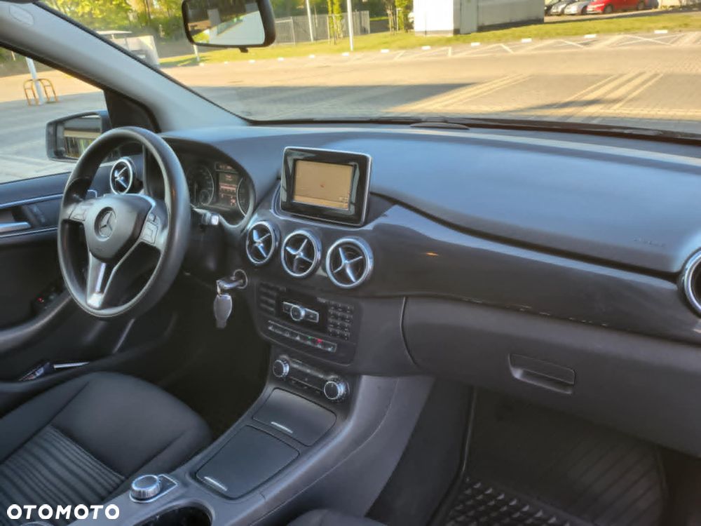 Mercedes-Benz Klasa B 180 (BlueEFFICIENCY) 7G-DCT - 12