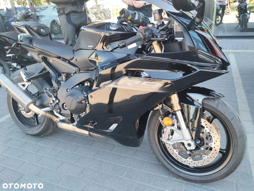 Yamaha R9 - 22