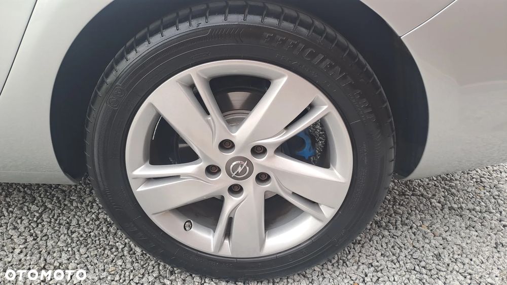 Opel Astra 1.6 CDTI Sport - 25