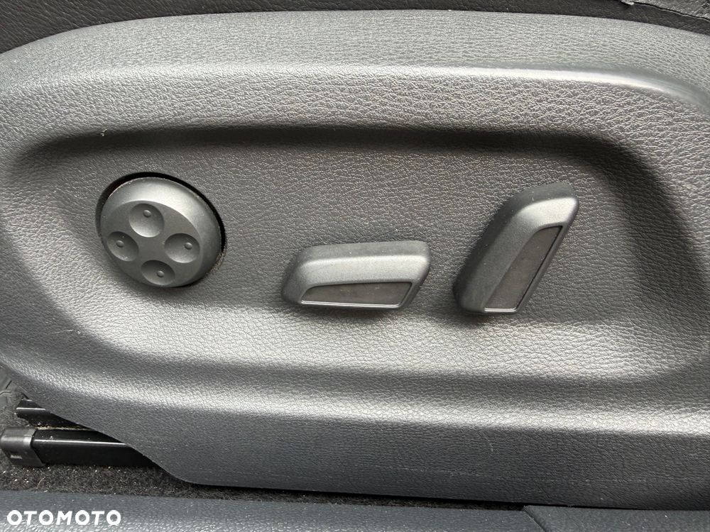 Volkswagen Tiguan 2.0 TDI Perfectline - 28