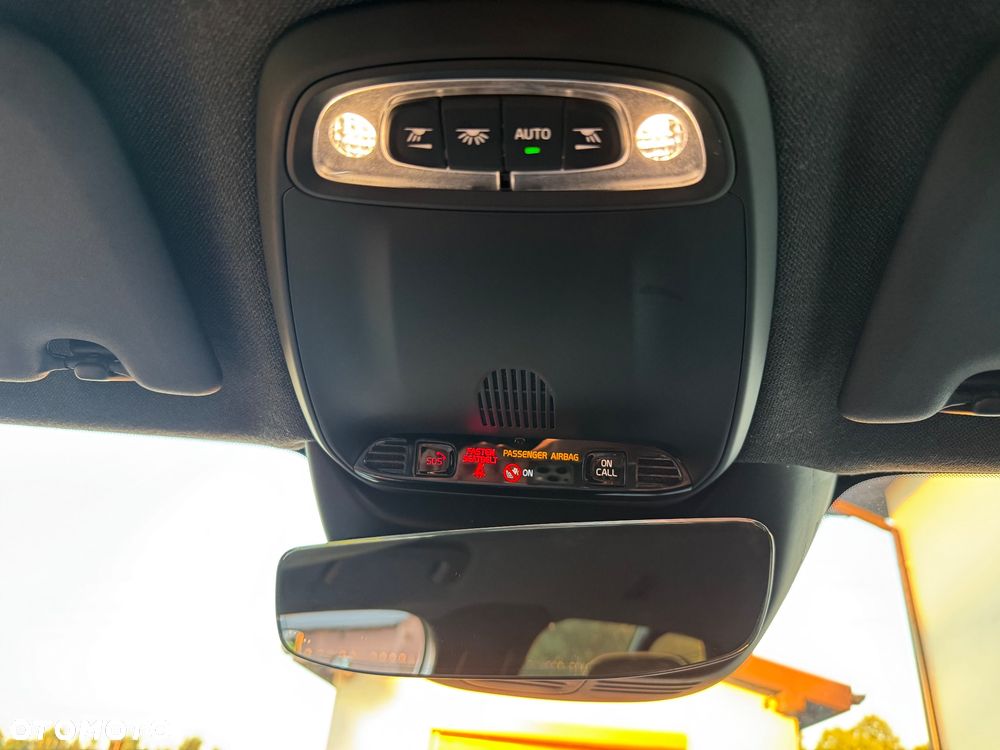 Volvo XC 40 T3 Geartronic RDesign - 39
