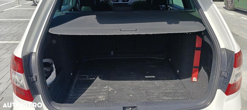 Skoda Octavia 2.0 TSI DSG 4x4 Scout - 6
