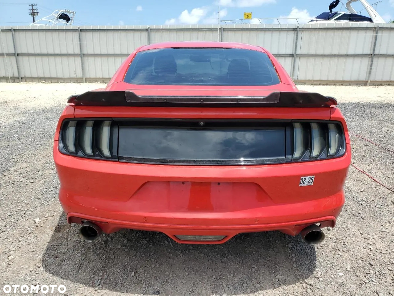 Ford Mustang 3.7 V6 Premium - 5