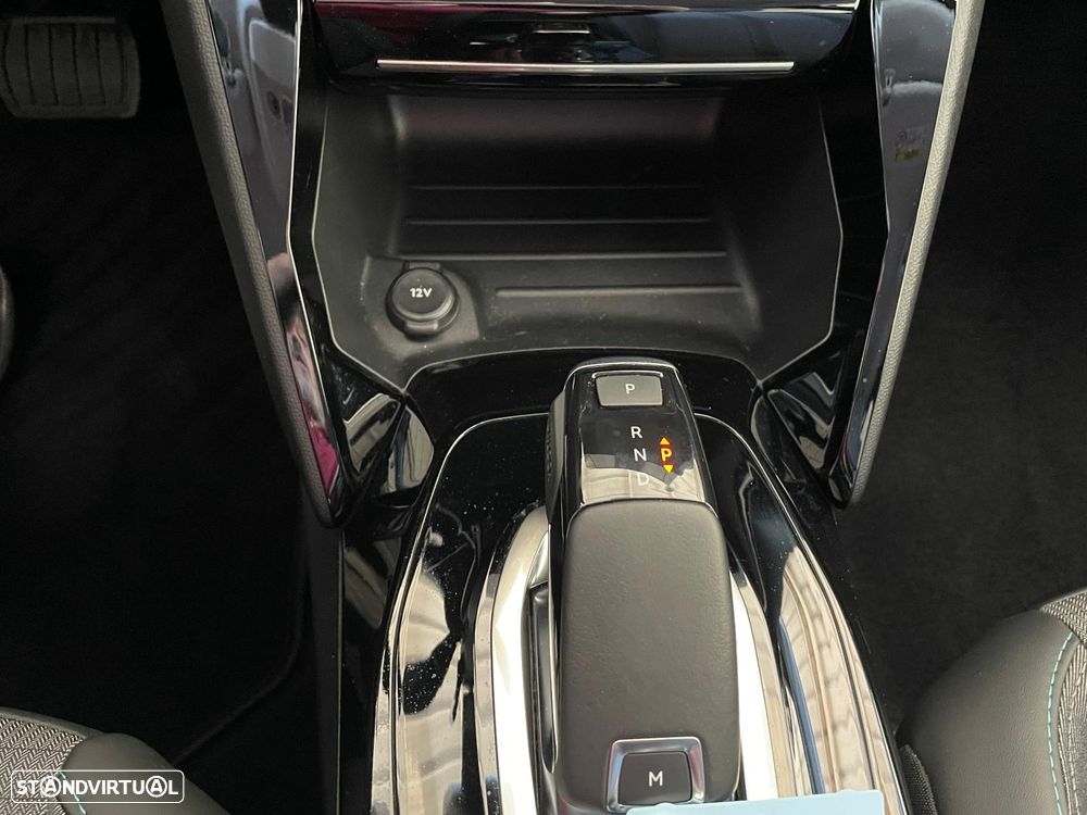 Peugeot 208 1.2 PureTech Allure Pack EAT8 - 17