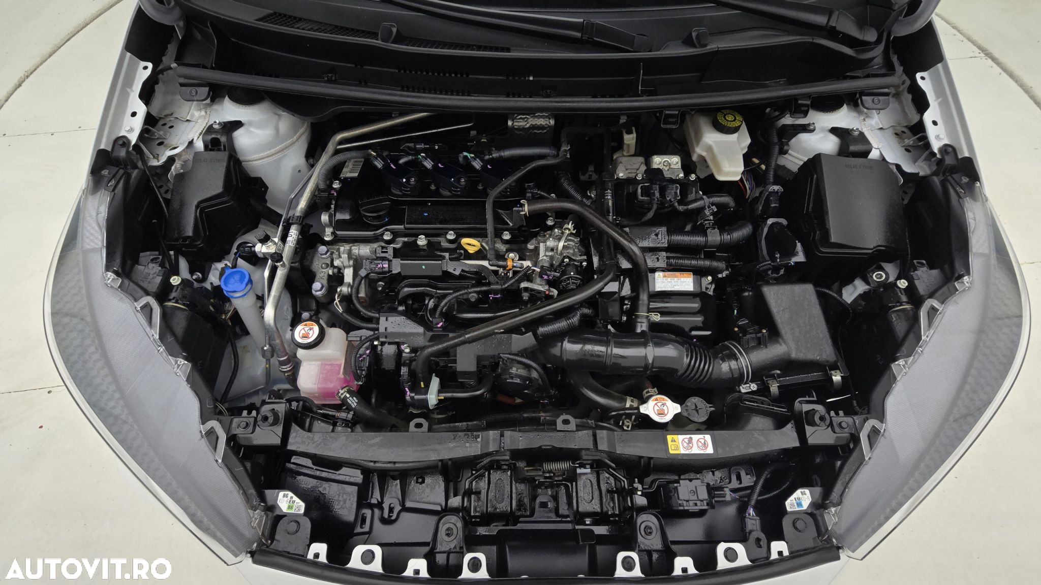 Toyota Yaris 1.5 VVT-i HSD Eco - 24