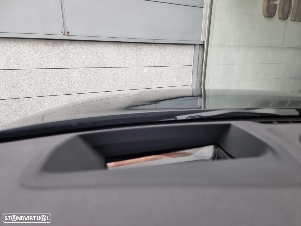 BMW M3 Competition - 24