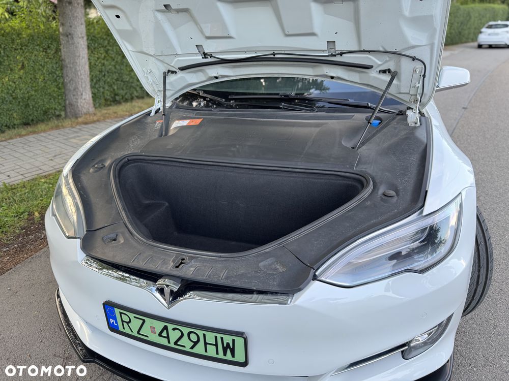 Tesla Model S Long Range Plus - 10