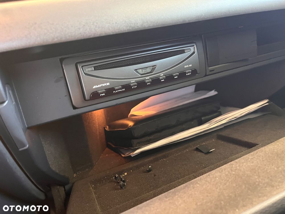 Audi A8 4.2 Quattro - 26