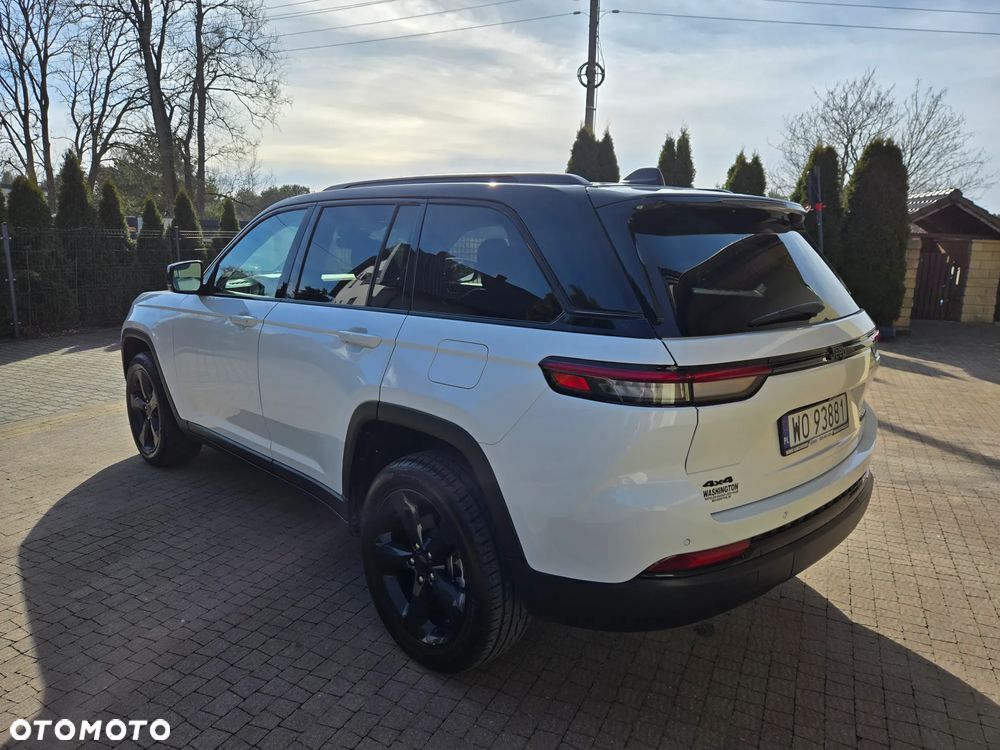 Jeep Grand Cherokee - 10