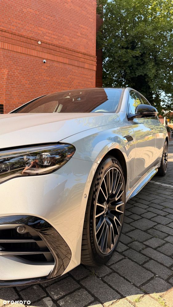 Mercedes-Benz Klasa E AMG 53 4Matic+ AMG SPEEDSHIFT TCT 9G - 18