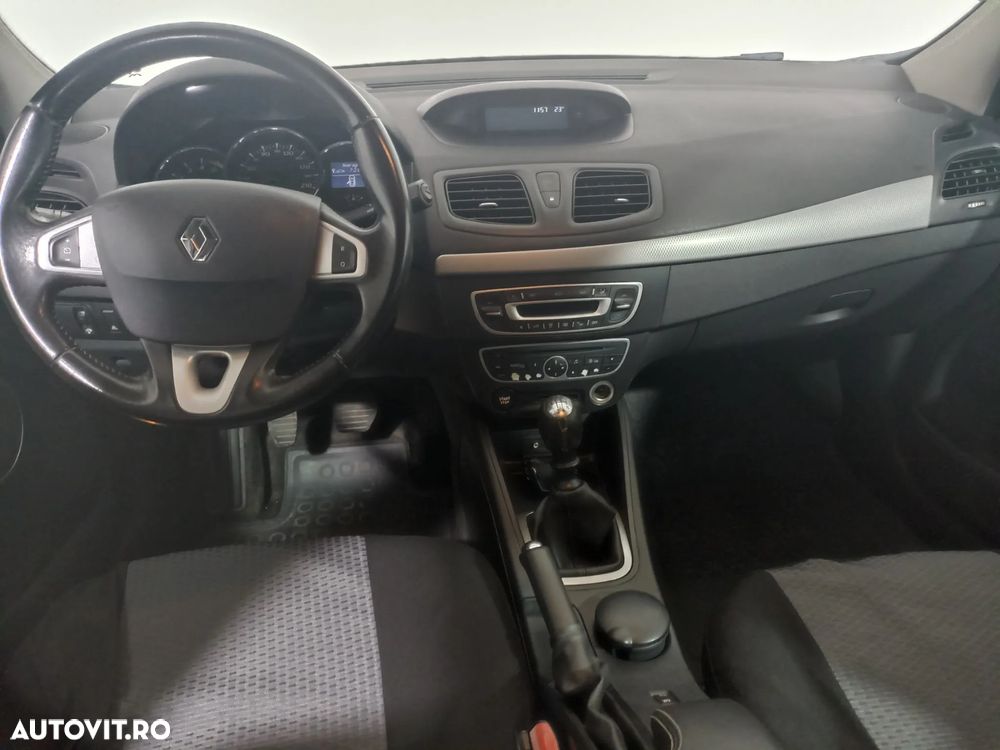 Renault Megane 1.5 dCi Dynamique - 8