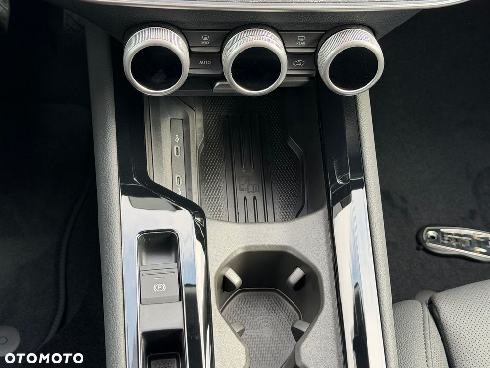 Skoda Superb 1.5 TSI mHEV Selection DSG - 20