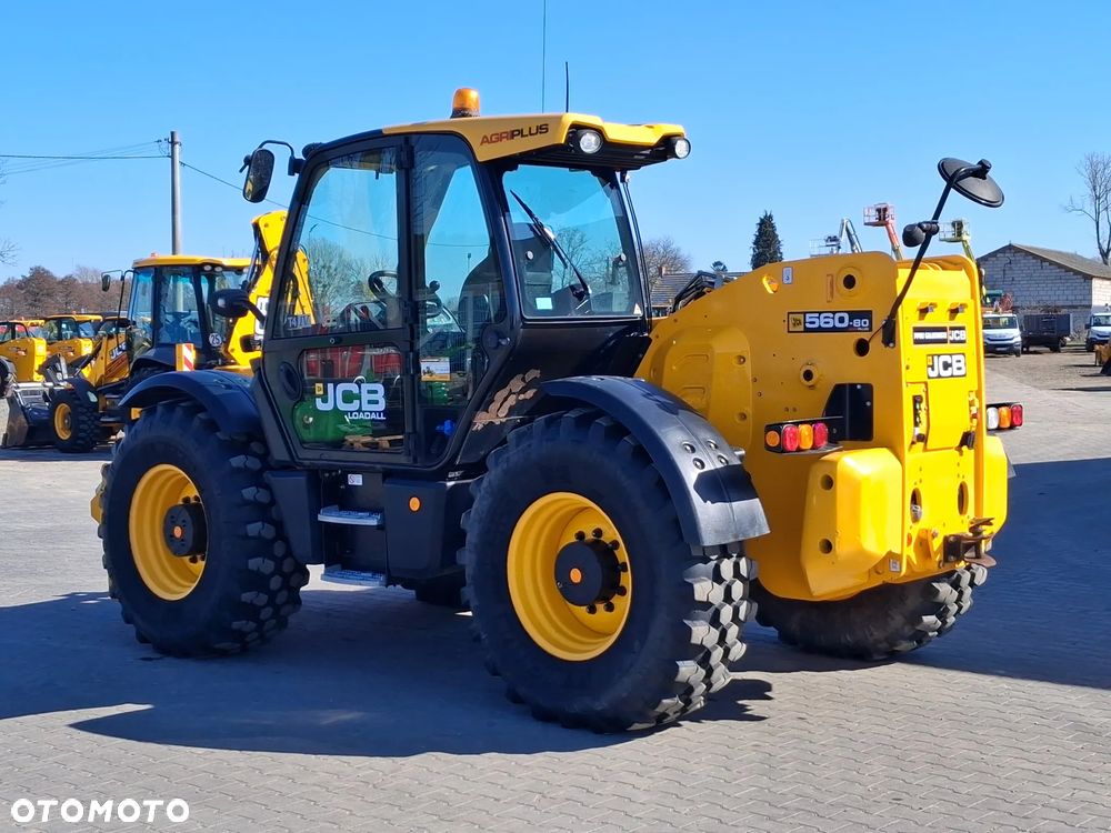 JCB 560-80 AGRI PLUS - 3