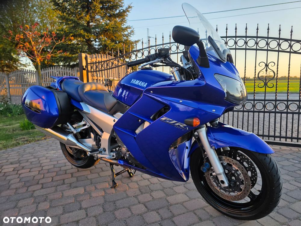 Yamaha FJR - 2