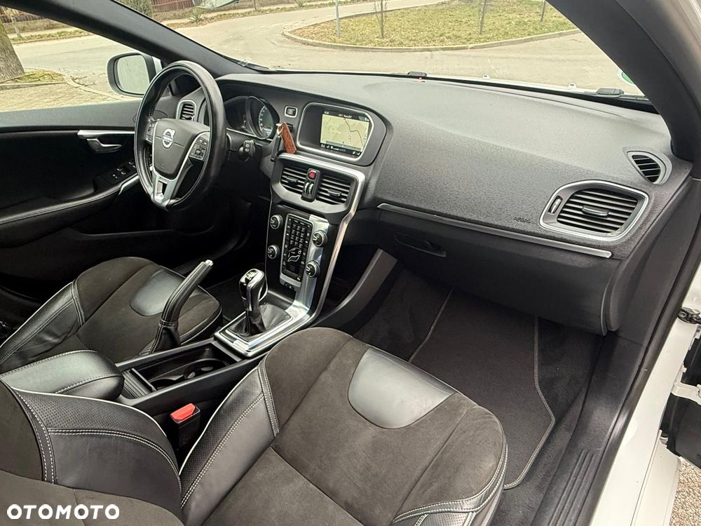 Volvo V40 D2 RDesign - 25