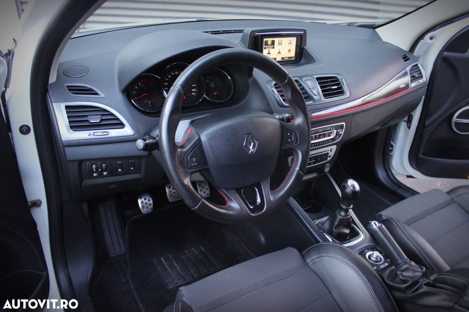 Renault Megane ENERGY dCi 110 GT LINE - 14