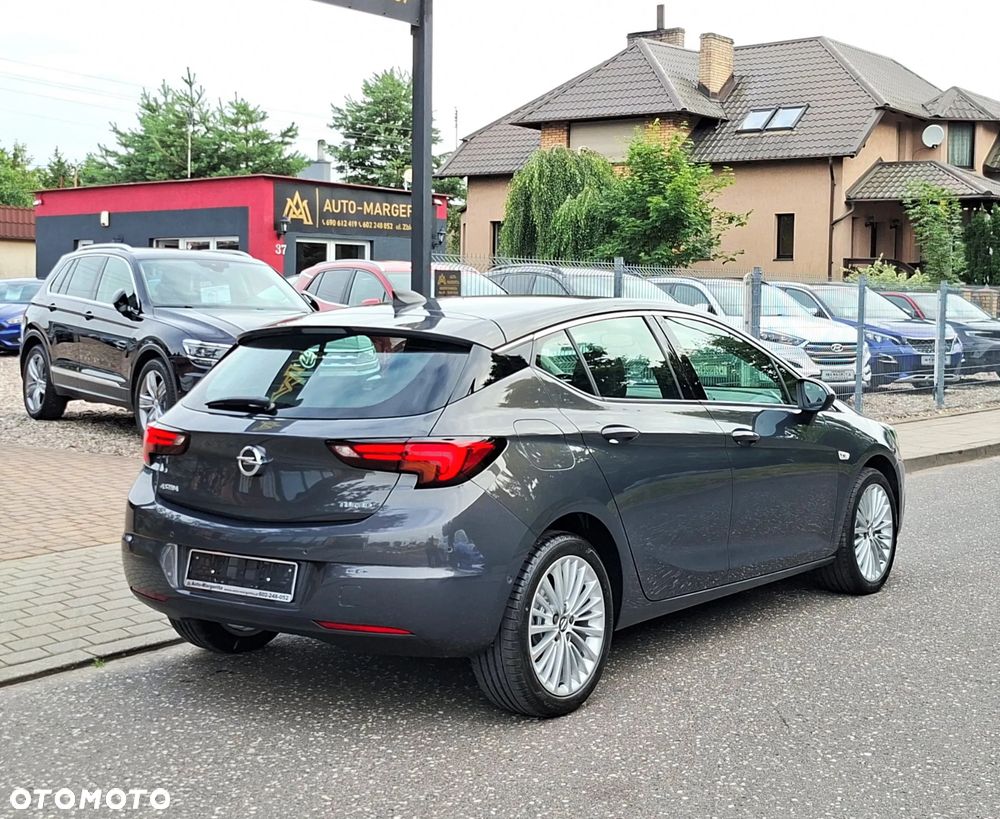 Opel Astra 1.4 Turbo Business - 11