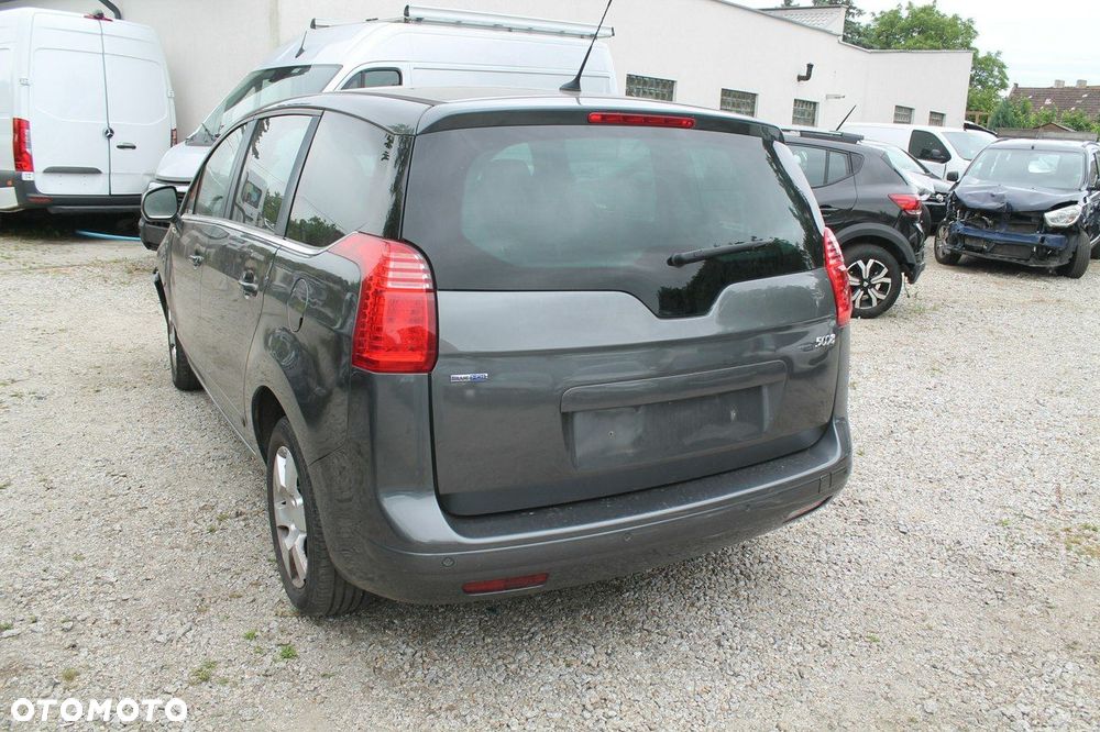 Peugeot 5008 - 7