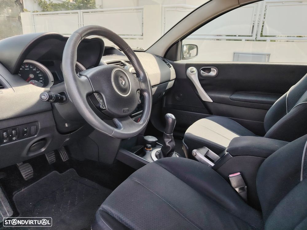 Renault Mégane 1.5 dCi L. Dynamique - 12