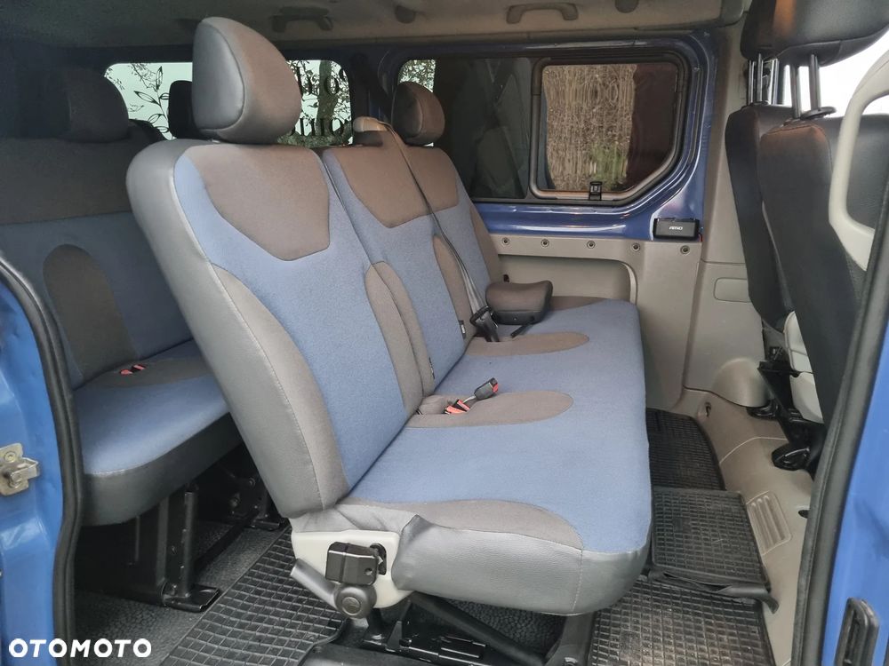 Renault Trafic - 16