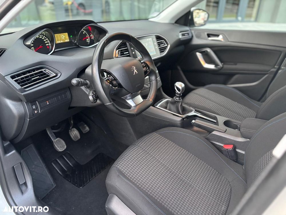 Peugeot 308 BlueHDi FAP 130 Stop & Start Style - 6