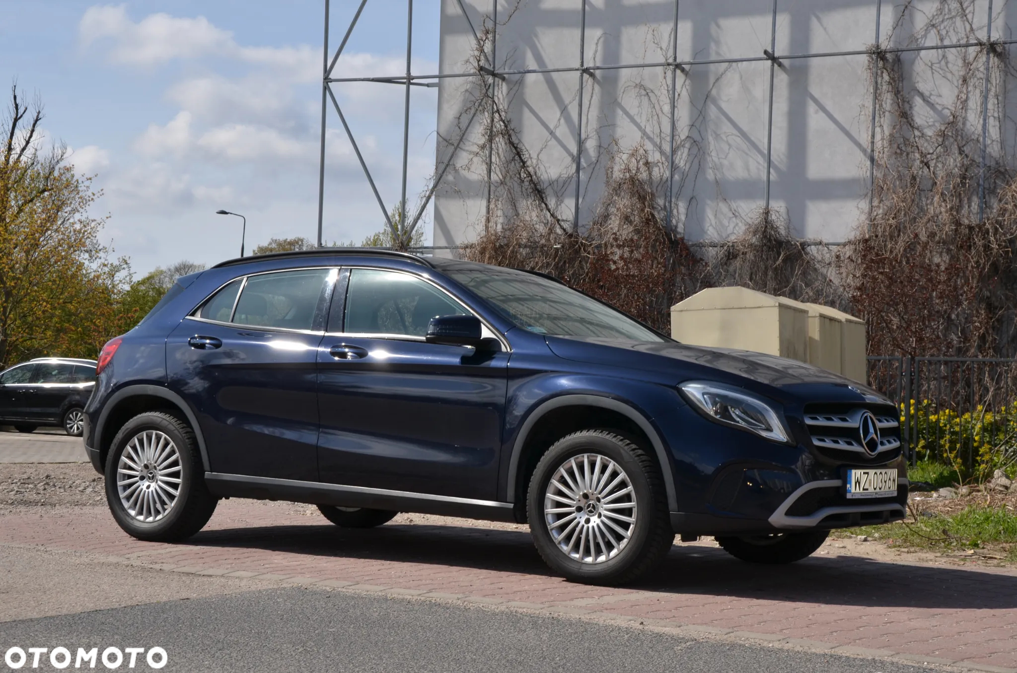Mercedes-Benz GLA 200 7G-DCT - 2