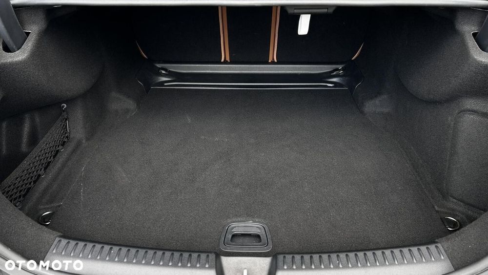 Mercedes-Benz Klasa E 220 d mHEV 4-Matic AMG 9G-Tronic - 32