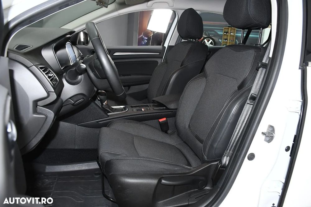 Renault Megane BLUE dCi EDC Limited - 10