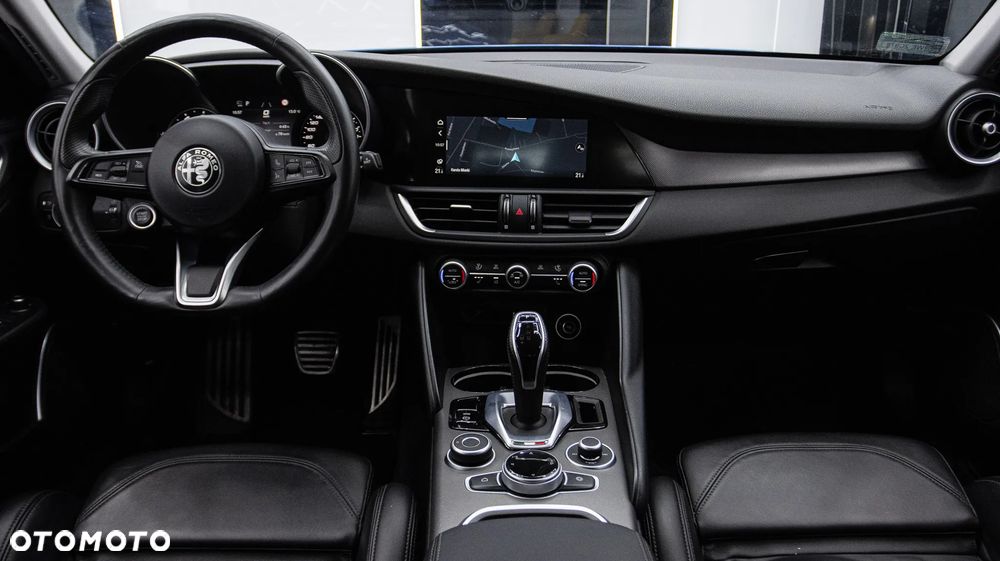 Alfa Romeo Giulia 2.0 Turbo Veloce - 17