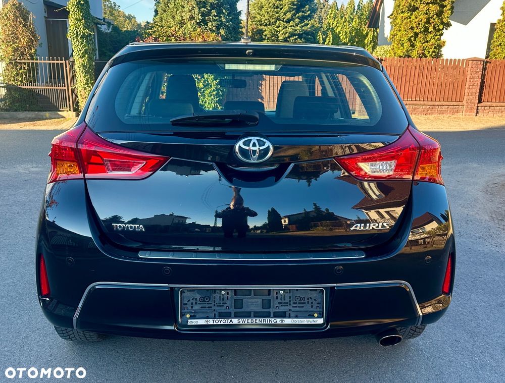 Toyota Auris - 13