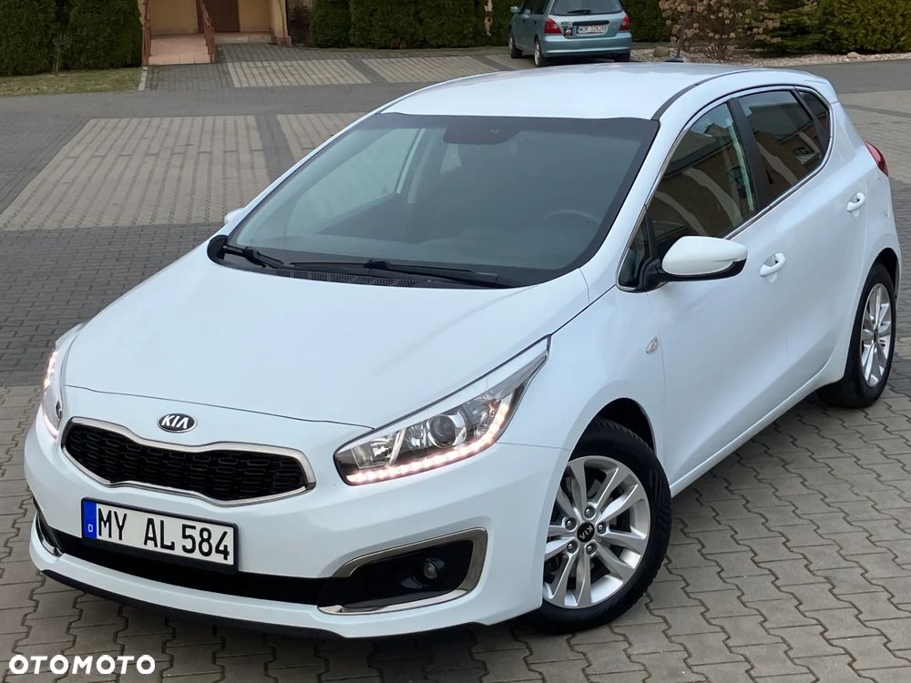 Kia Ceed 1.6 CRDi GT Line - 2