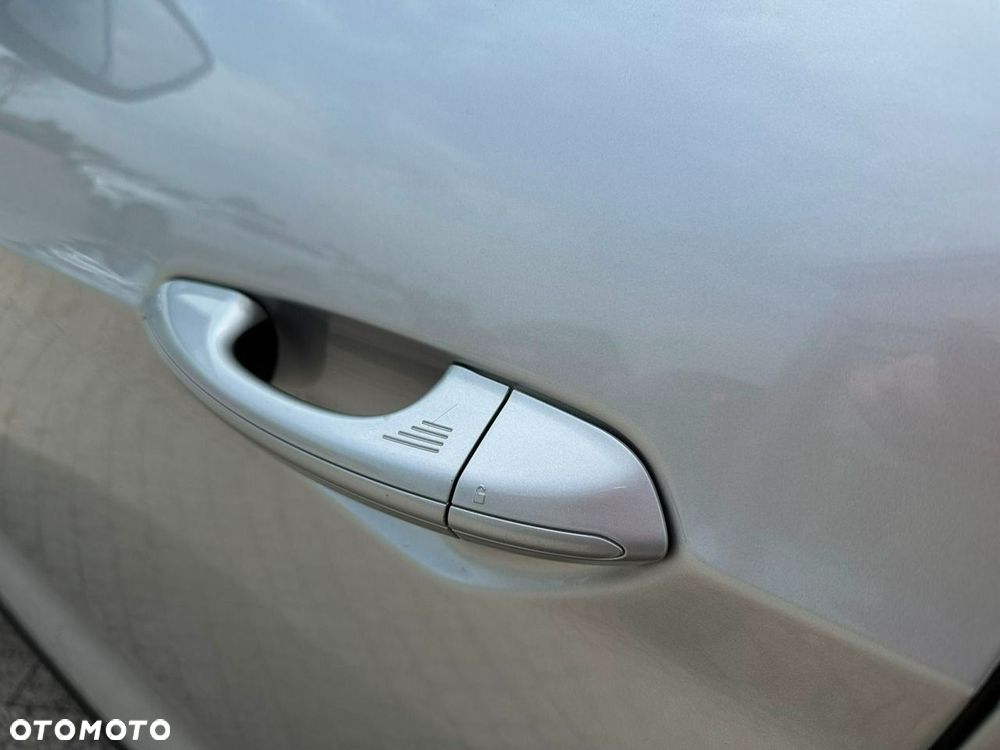 Ford S-Max - 12