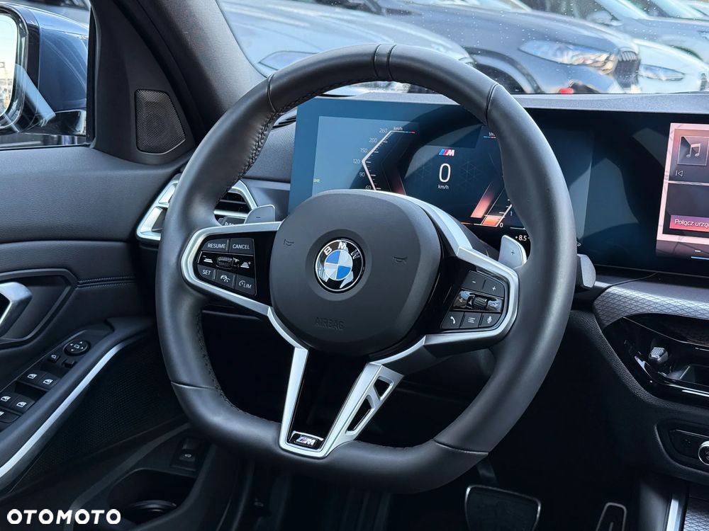 BMW Seria 3 330i xDrive M Sport - 18