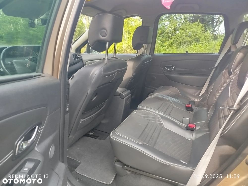 Renault Scenic 1.6 dCi Energy Bose - 9