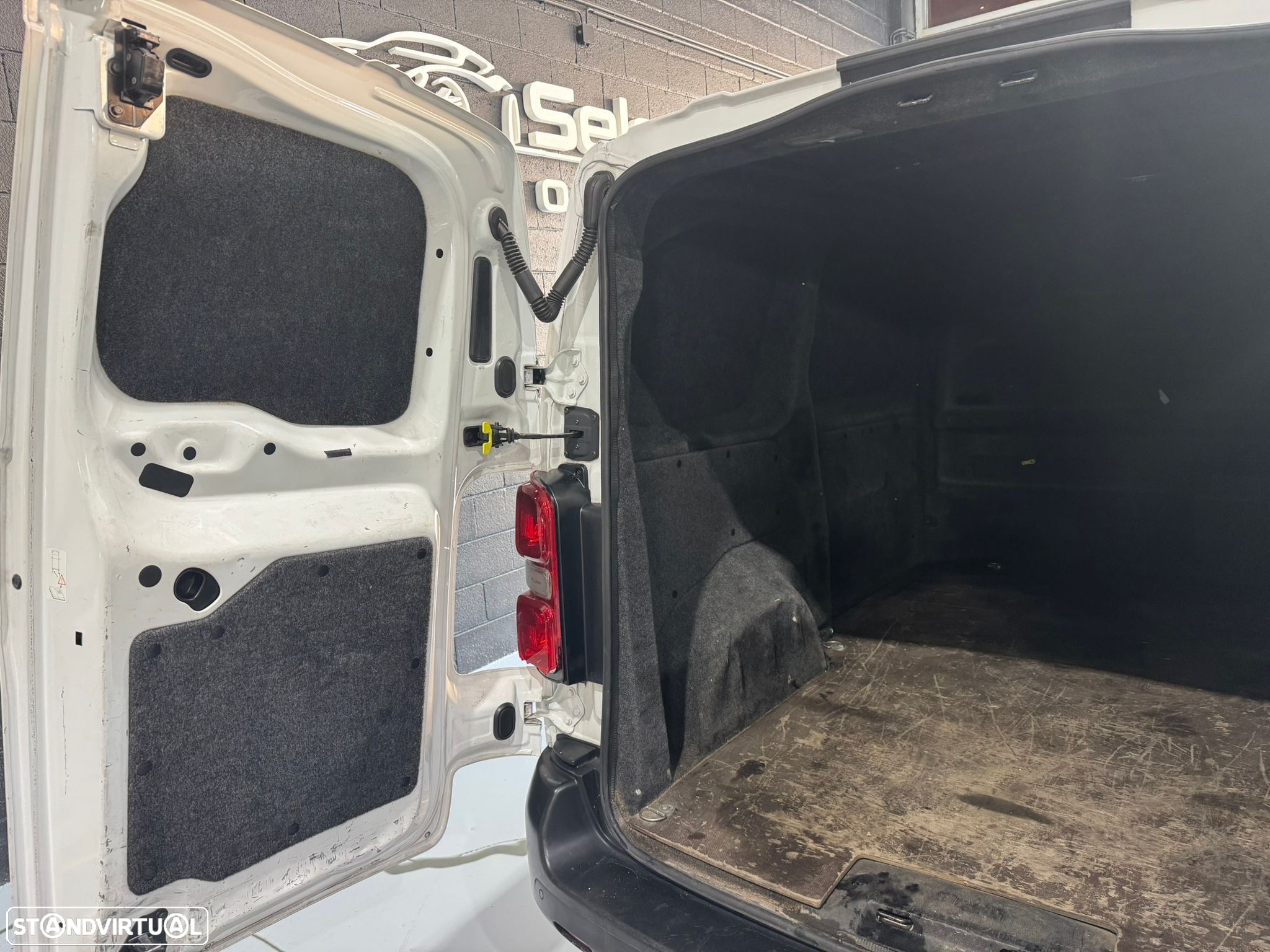 Peugeot Expert 2.0 HDI - 26