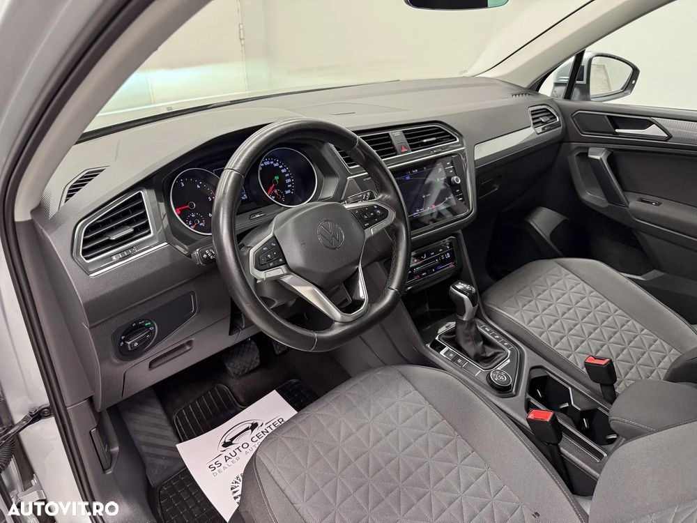 Volkswagen Tiguan 2.0 TDI SCR 4MOTION DSG Life - 25