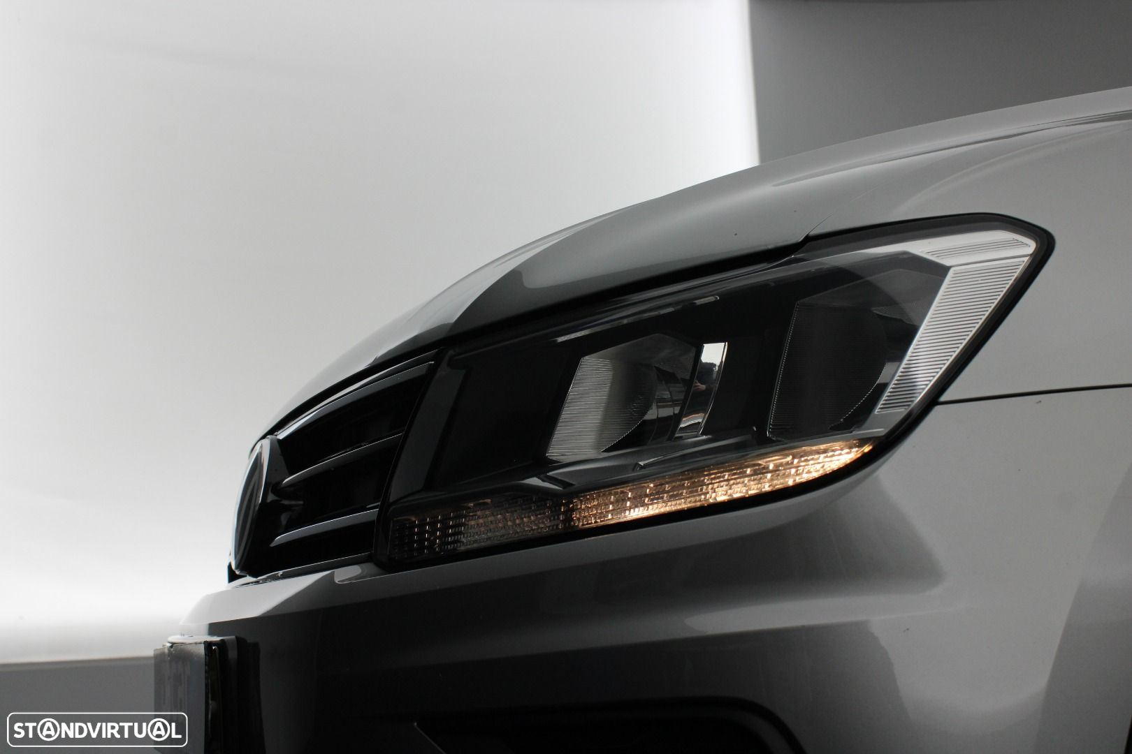 VW Tiguan 1.6 TDI Confortline - 32