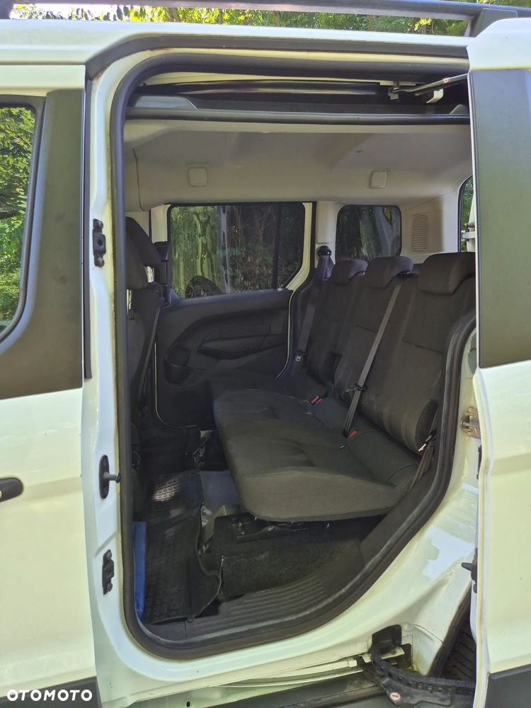 Ford Transit Connect - 24