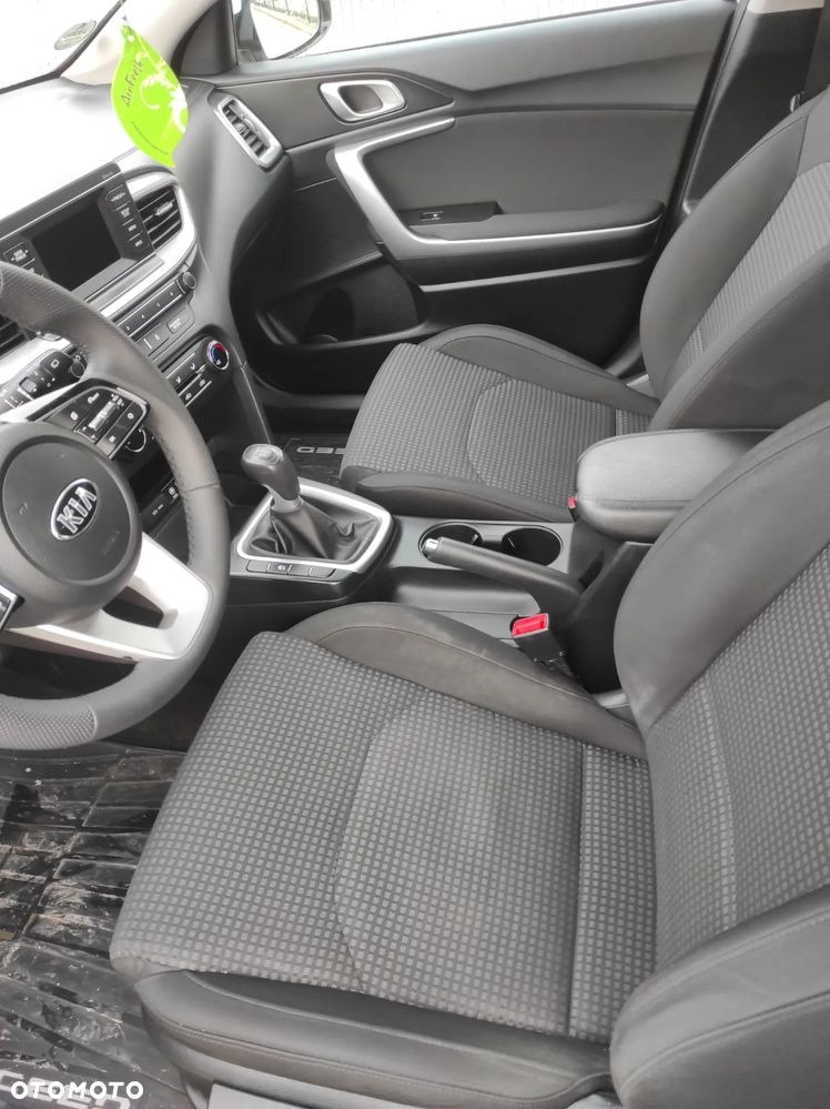 Kia Ceed 1.6 CRDi SCR S - 10