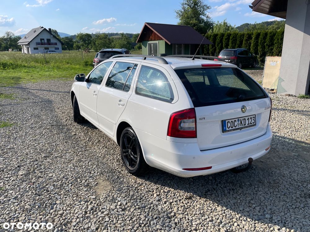 Skoda Octavia 1.6 Combi Style - 5