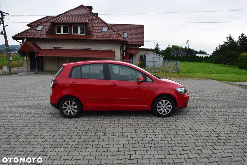 Volkswagen Golf Plus 2.0 TDI Comfortline - 8