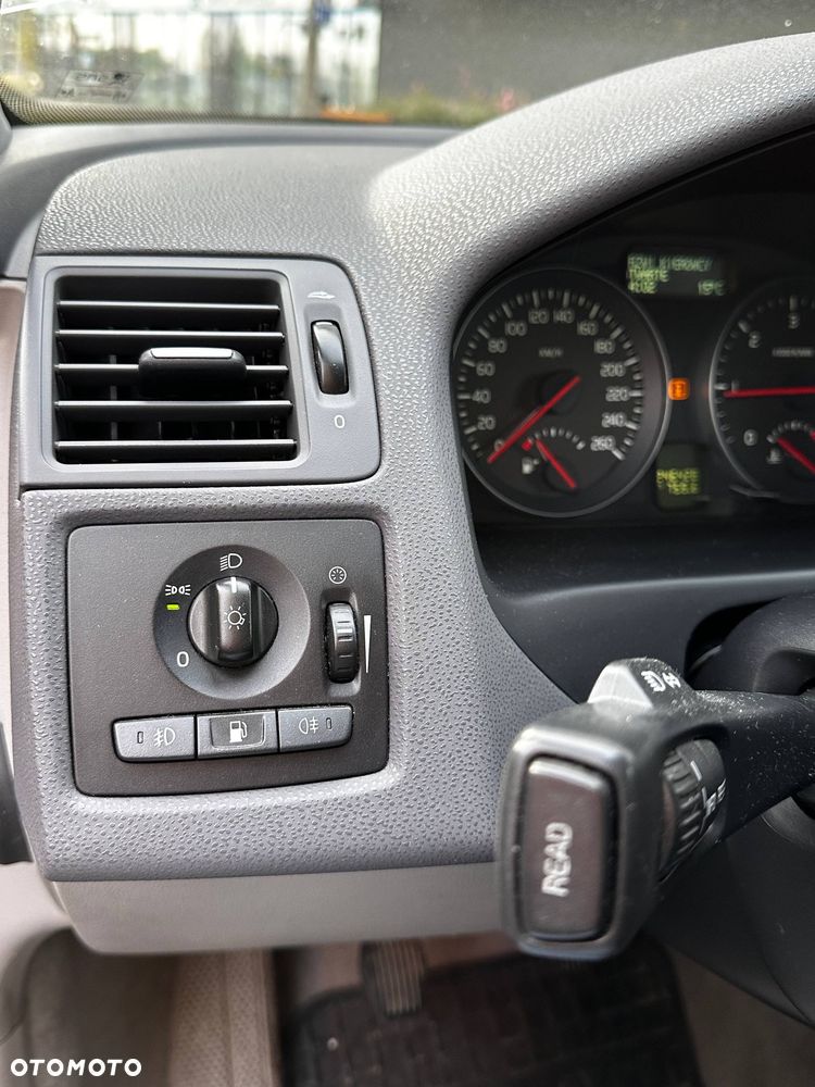 Volvo V50 2.0D Momentum - 12