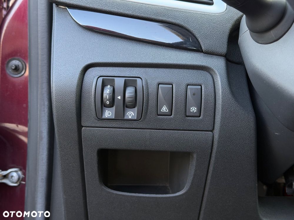 Renault Grand Scenic - 11