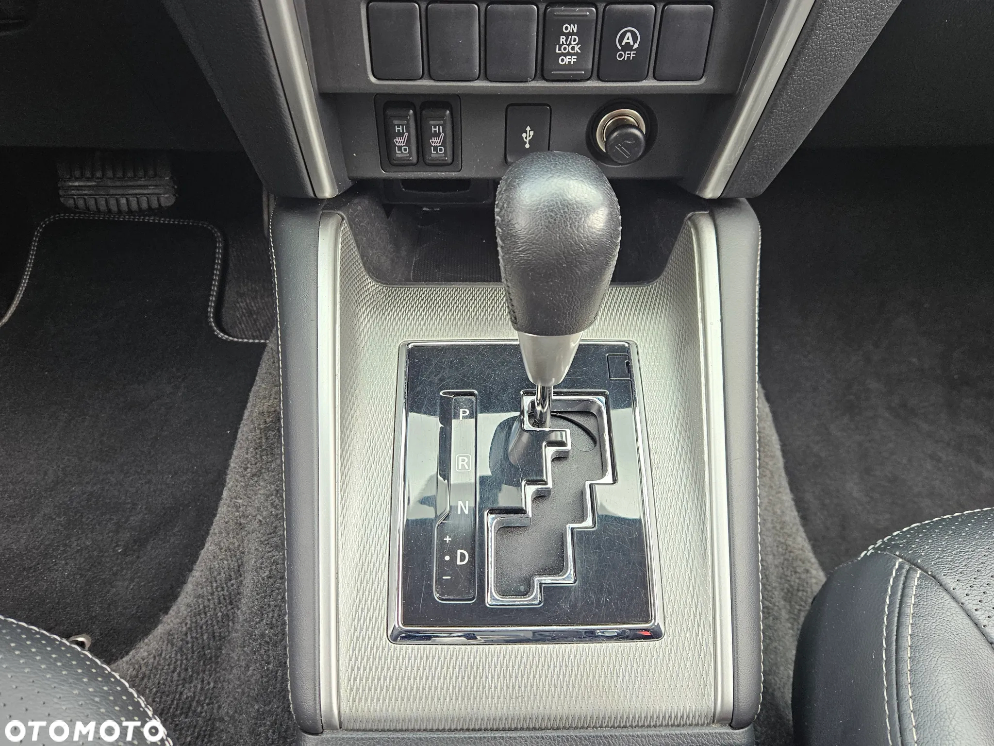 Mitsubishi L200 2.2 d DC Instyle Plus - 17