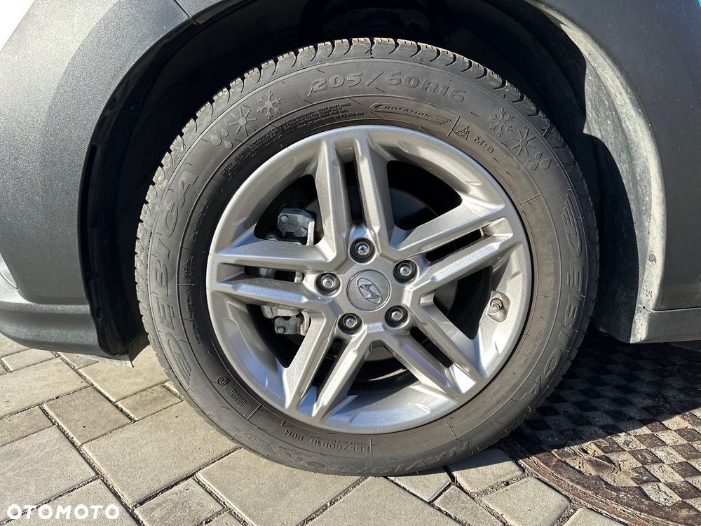 Hyundai Kona 1.0 T-GDI Style DCT - 11