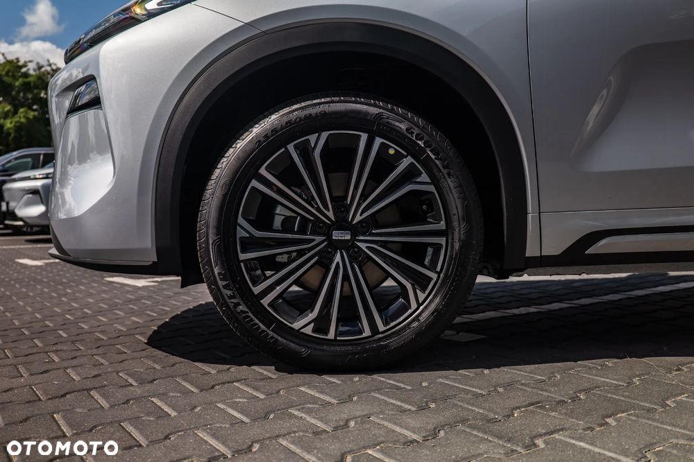 Geely Starray EM-i 1.5 PHEV Max - 8